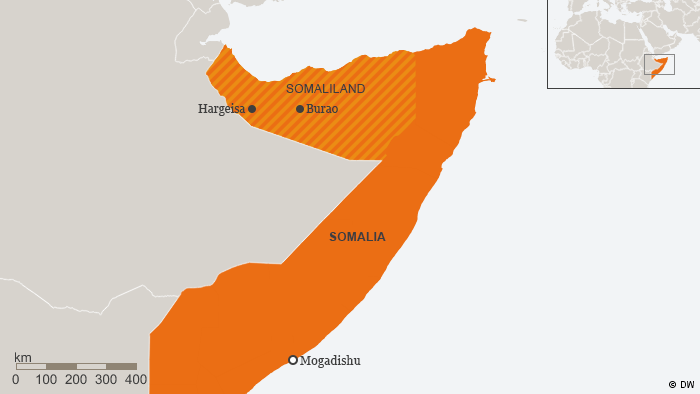 Somalia car bomb blast in Mogadishu targets hotel, presidential palace